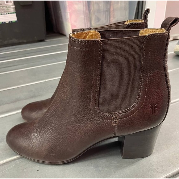 Frye Shoes - Frye Stella Chelsea‎ Boots Womens 10M Dark Brown Leather Heel Bootie